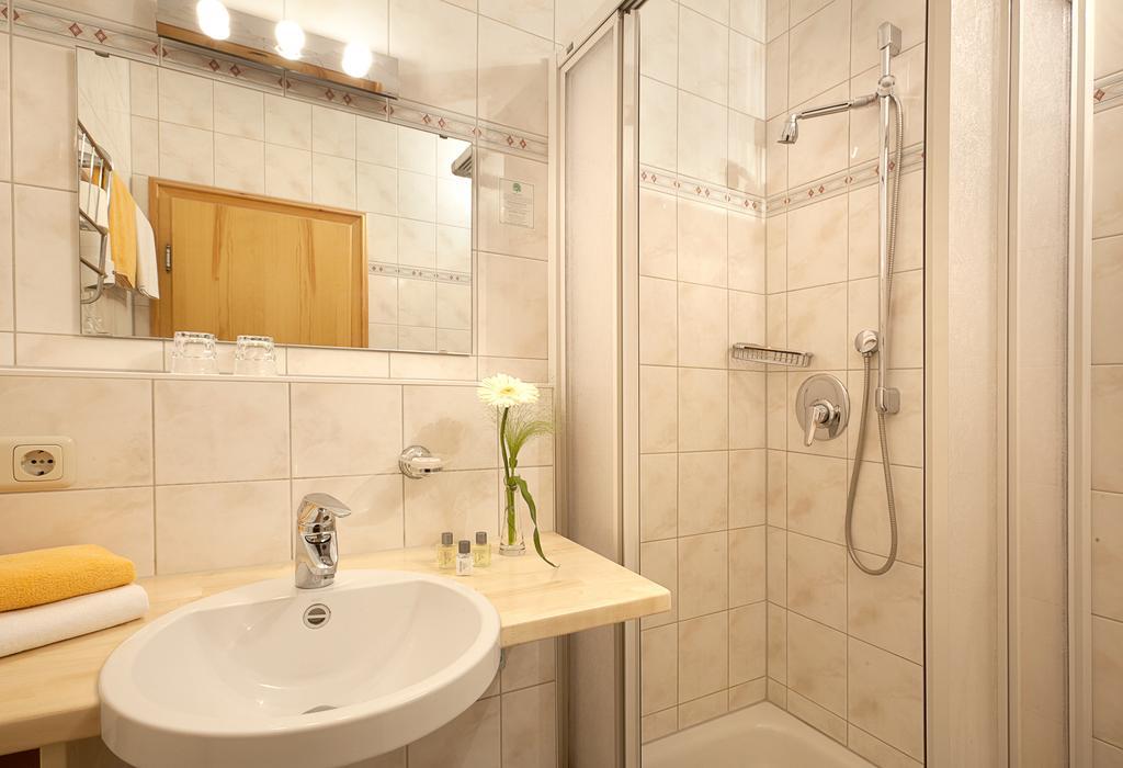 Landhotel Huberhof Швангау Номер фото